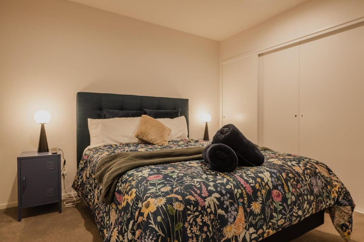 Luxury Life Galore - Sleeps 4