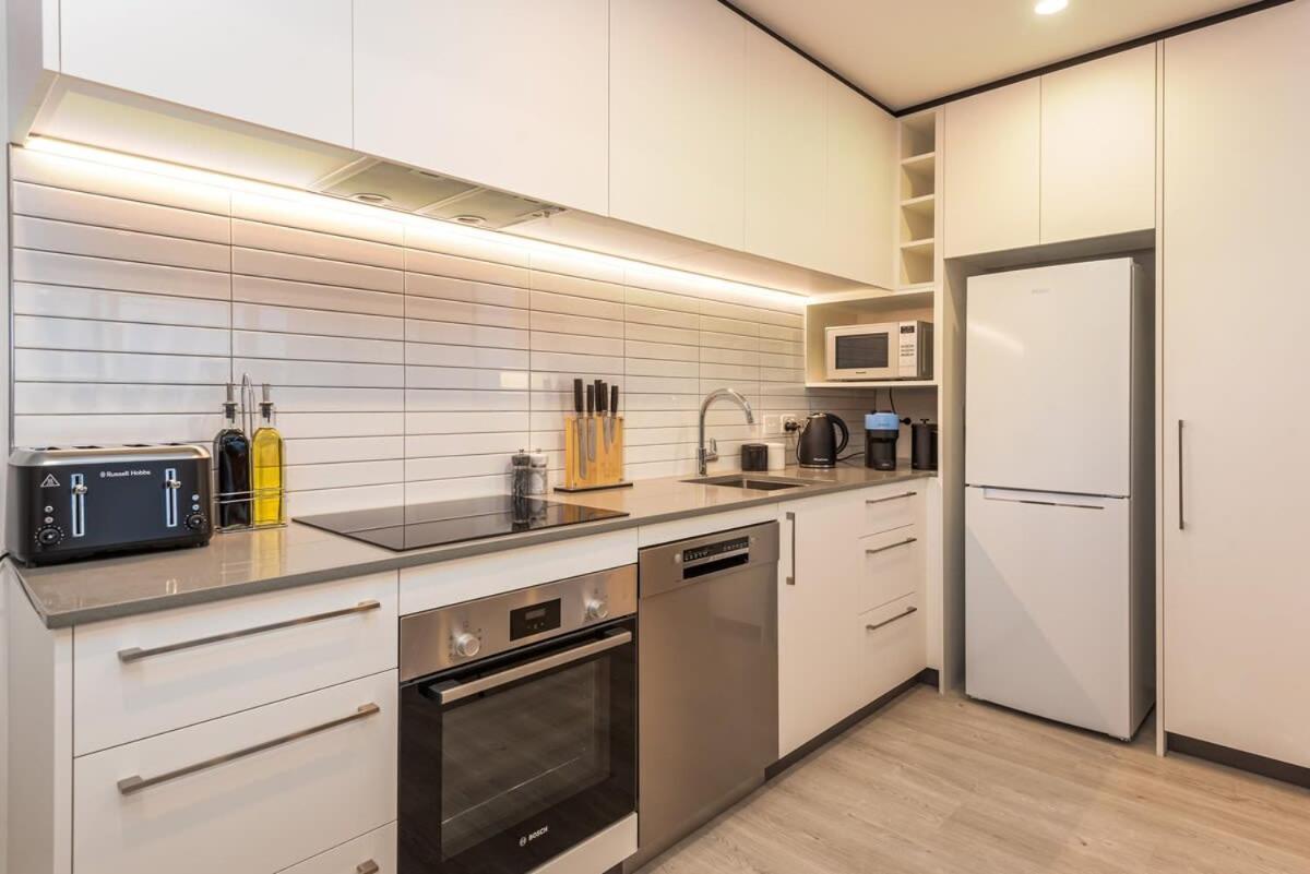 Luxury Life Galore - Sleeps 4 Apartment Christchurch