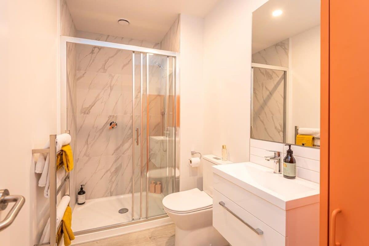 Luxury Life Galore - Sleeps 4 Apartment Christchurch